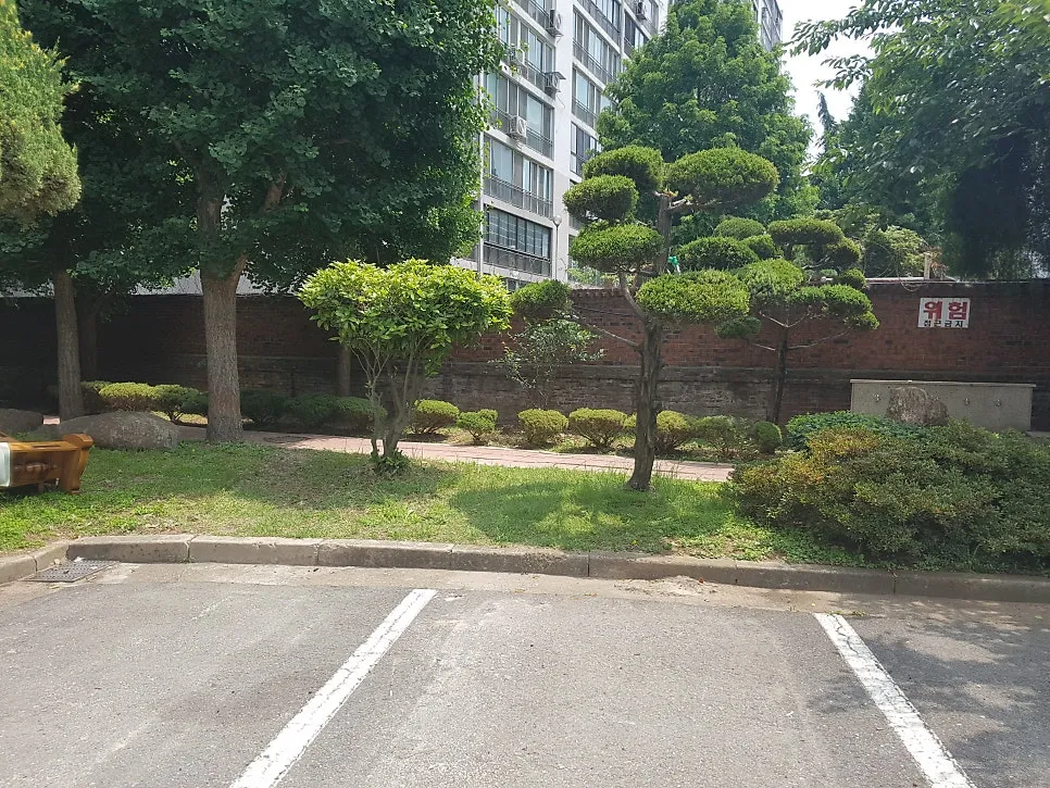 광주 동구 학동 삼익아파트 KCC 창호 시공 사진 18 — 창틀시공및 우레탄폼 충진