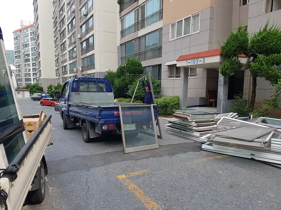 광주 남구 진월동 삼익1차아파트 KCC 창호 시공 사진 7 — 09시부터 내리기시작합니다