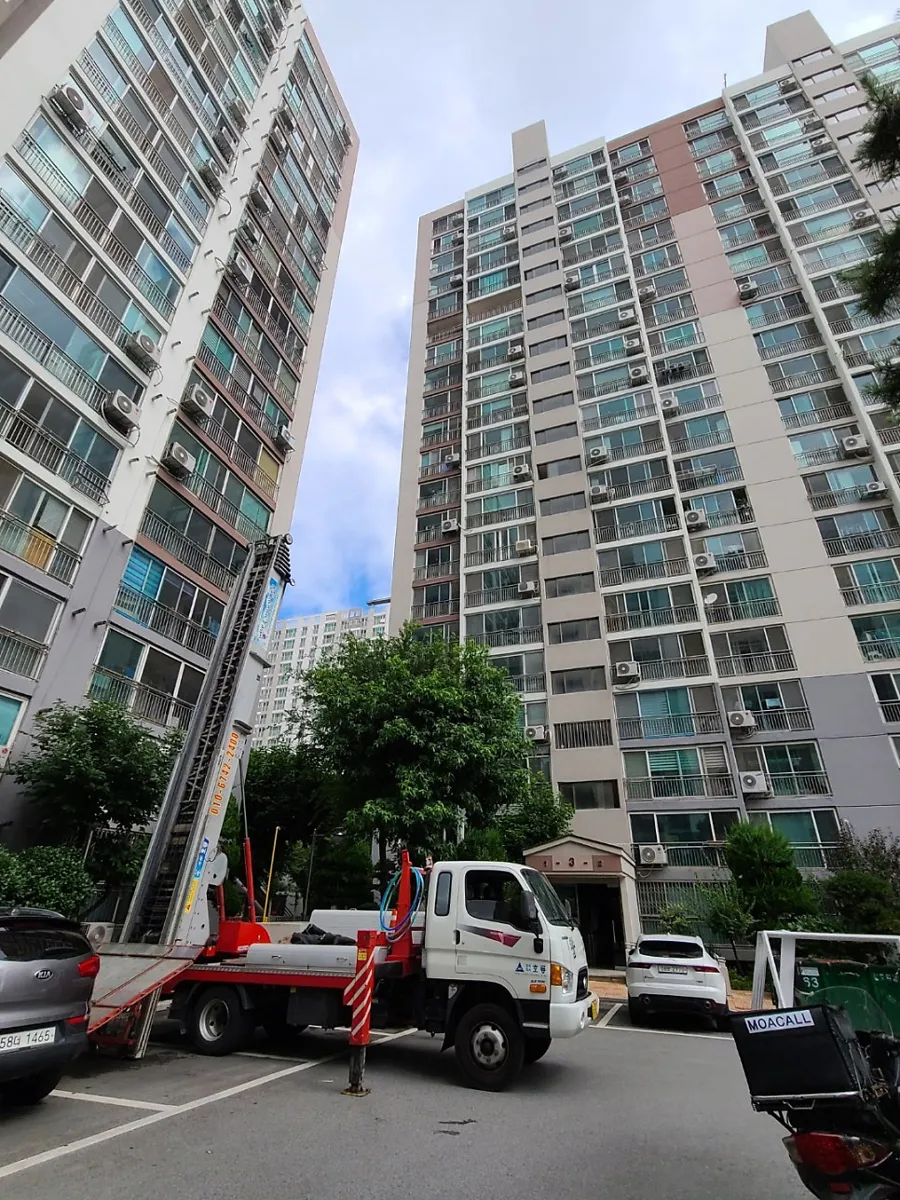 광주 북구 매곡동 삼성아파트 KCC 창호 시공 사진 2 — 오늘 시공할 집의 상태를 한번 보실까요?