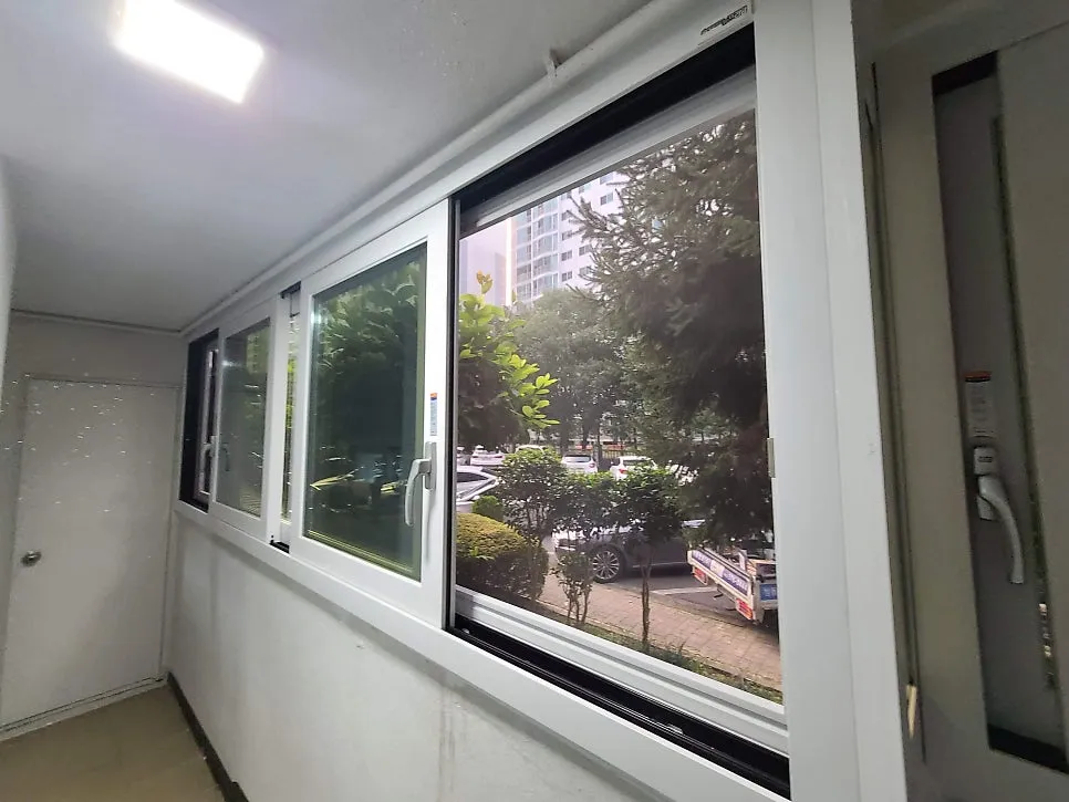 광주 북구 운암동 성원아파트 KCC 창호 시공 사진 22 — 시공 완료 사진을 한번 보실까요?