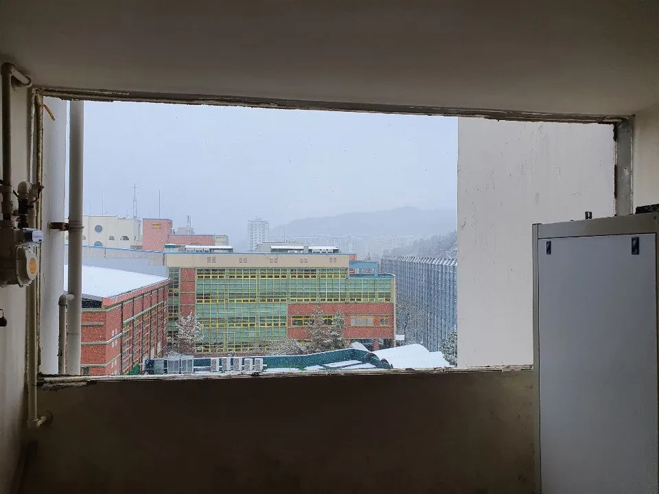 전남 목포  KCC 창호 시공 사진 7 — 시공 전 창호 상태를 한번 보실까요?