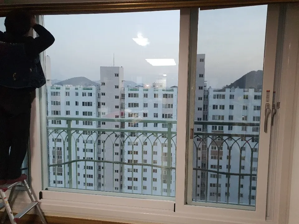광주 서구 금호동  KCC 창호 시공 사진 10 — 창호 후기를 다 같이 살펴볼까요?