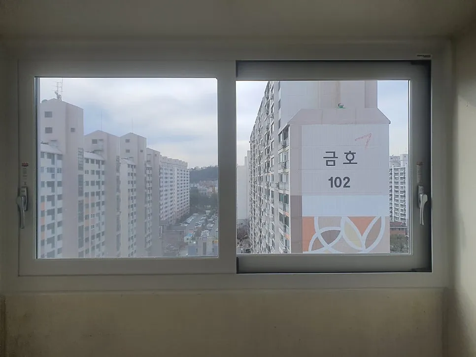 광주 북구 일곡동  KCC 창호 시공 사진 8 — 사용한 제품 : KCC발코니뉴프라임 140