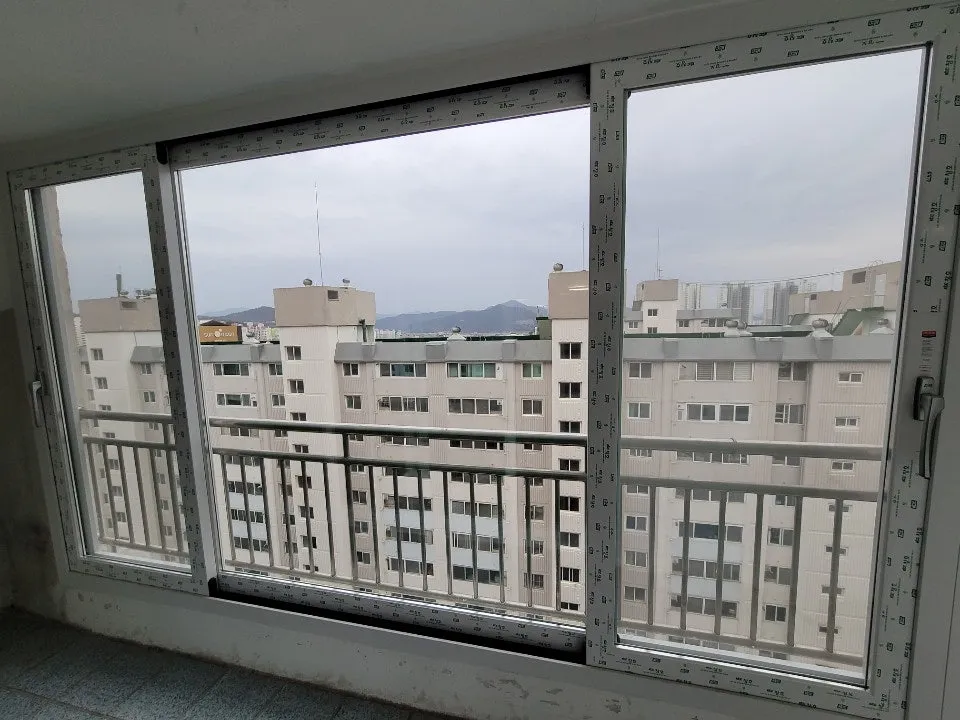 전남 화순 KCC 창호 시공 사진 11 — 마감까지 깔끔하게 진행된 상황에서 찍은 컷입니다 ㅎㅎ