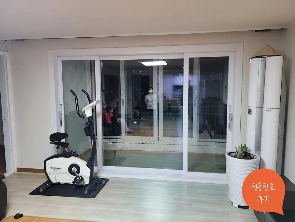 광주 남구 주월동 명지아파트 KCC 창호 시공 사진 9 — 깔끔하게 몰딩 마감처리까지 되어 있네요 !