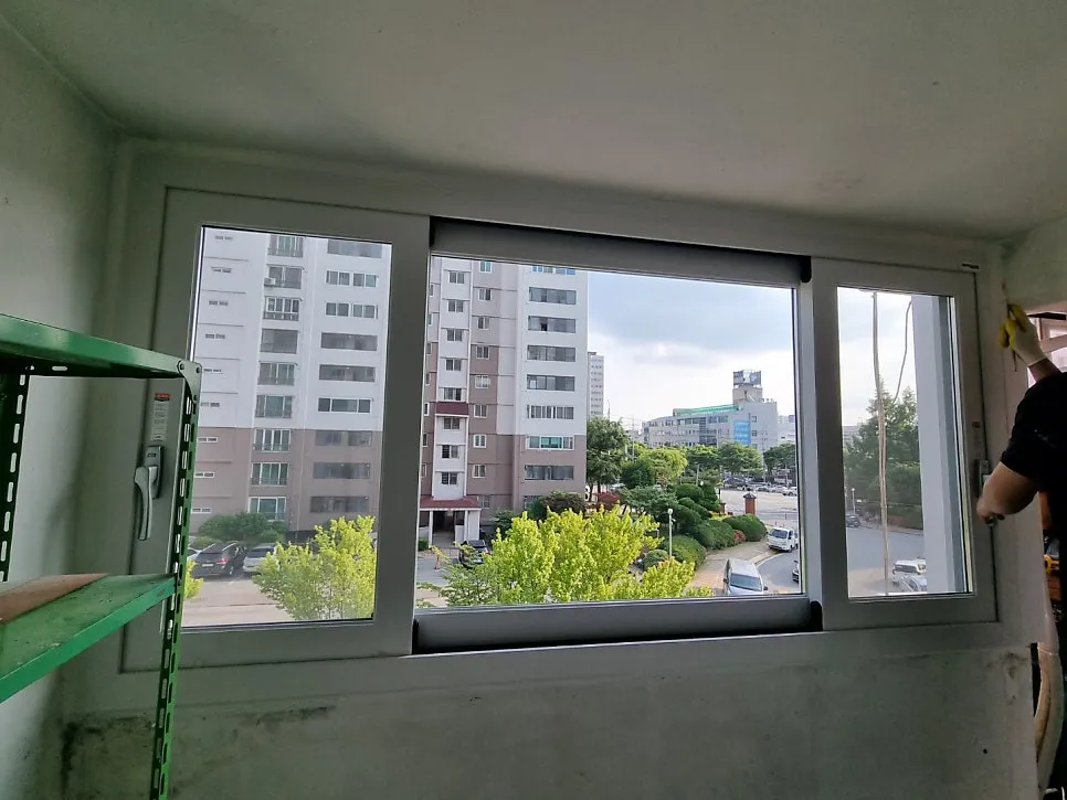 광주 북구 각화동 금호아파트 KCC 창호 시공 사진 6 — e · MAX Club 인증 허가 업체만이 마크를 사용할 수 있습니다