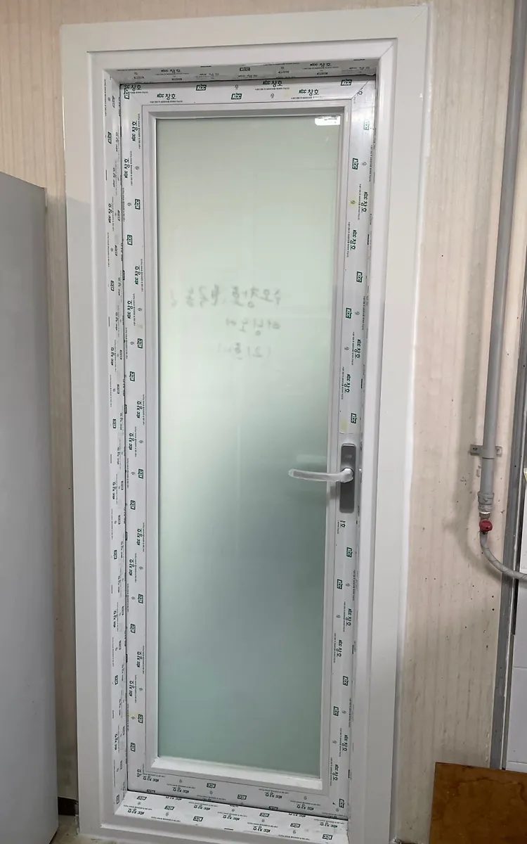 광주 광산구 월곡동  KCC 창호 시공 사진 10 — KCC발코니 창호 시공 후 어떻게 바뀌었을까요?