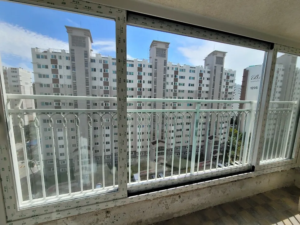 광주 광산구 산월동  KCC 창호 시공 사진 9 — 샷시는 인테리어의 가장 기본적인 요소입니다