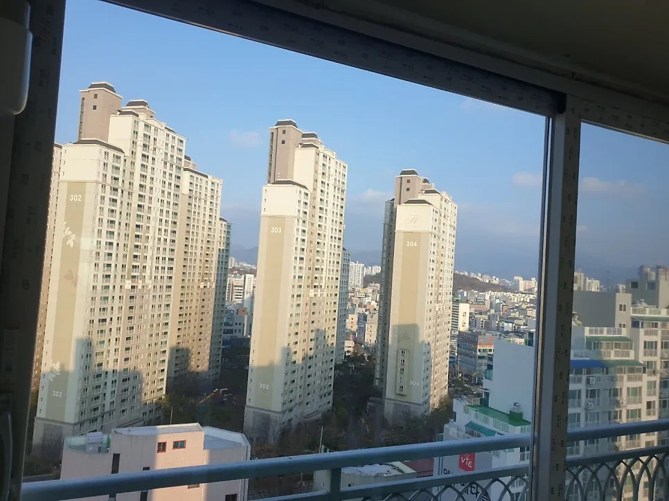 광주 서구 화정동 금호타운 KCC 창호 시공 사진 5 — 시공 후 사진을 보실까요?
