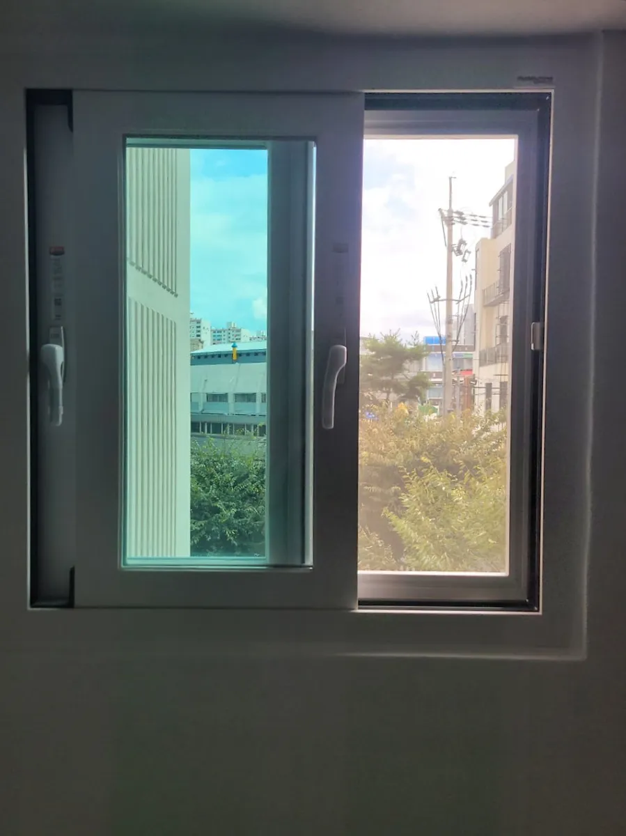 광주 남구 진월동  KCC 창호 시공 사진 2 — 시공 후 사진을 보실까요:)