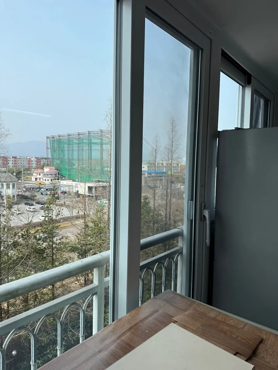광주 광산구 첨단 선경아파트 KCC 창호 시공 사진 7 — 그럼 현장 시공완료사진 공개합니다!