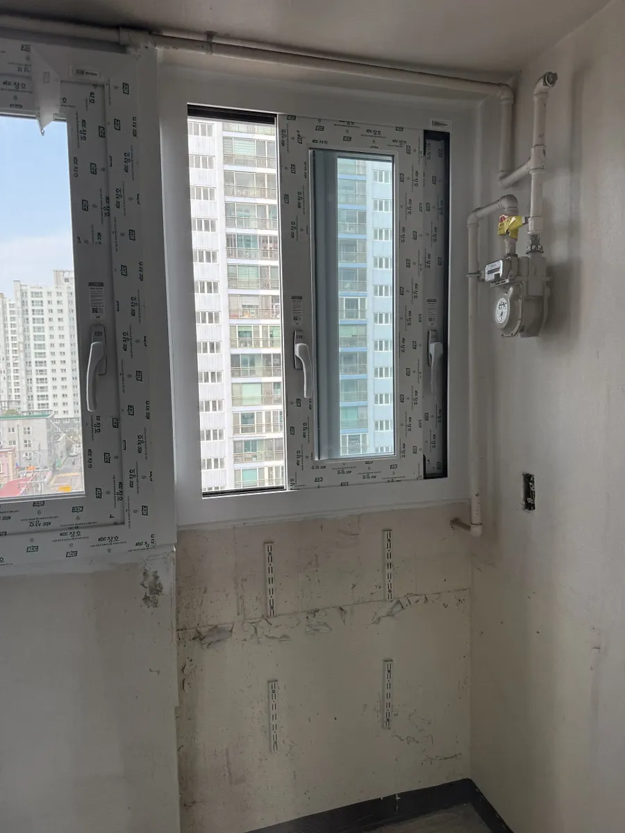 광주 북구 삼각동 우미아파트 KCC 창호 시공 사진 7 — 관리 비용을 줄이는 데 큰 역할을 합니다.