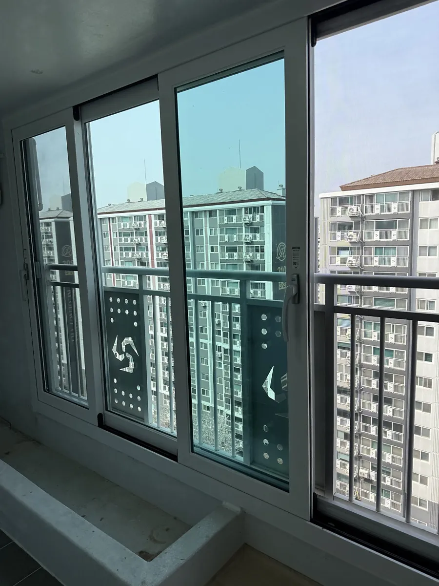 광주 광산구 첨단 첨단호반 KCC 창호 시공 사진 7 — 모던하고 세련된 공간으로 재탄생했습니다.