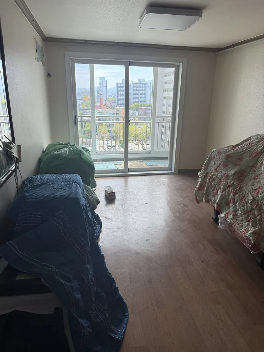 광주 광산구 운남동 운남주공 KCC 창호 시공 사진 2 — 거주 세대 시공의 정석을 지금 바로 확인해 보세요!
