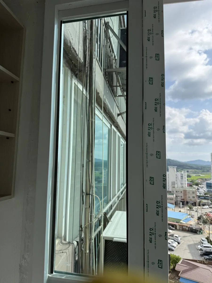 전남 해남 청우아파트 KCC 창호 시공 사진 2 — 현장 확인과 상담을 거쳐 진행하는 것이 중요합니다.